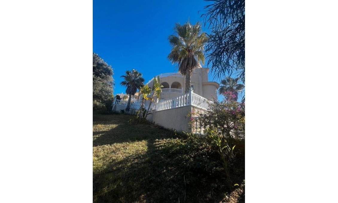 Használt Ingatlanok - Villa -
Rojales - La Marquesa