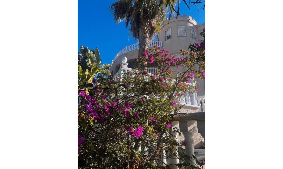 Használt Ingatlanok - Villa -
Rojales - La Marquesa