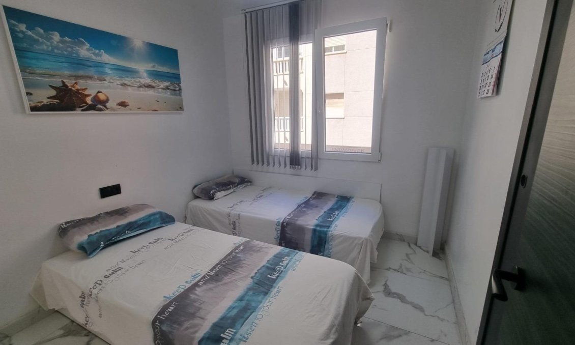 Használt Ingatlanok - Apartman -
Torrevieja - Acequion