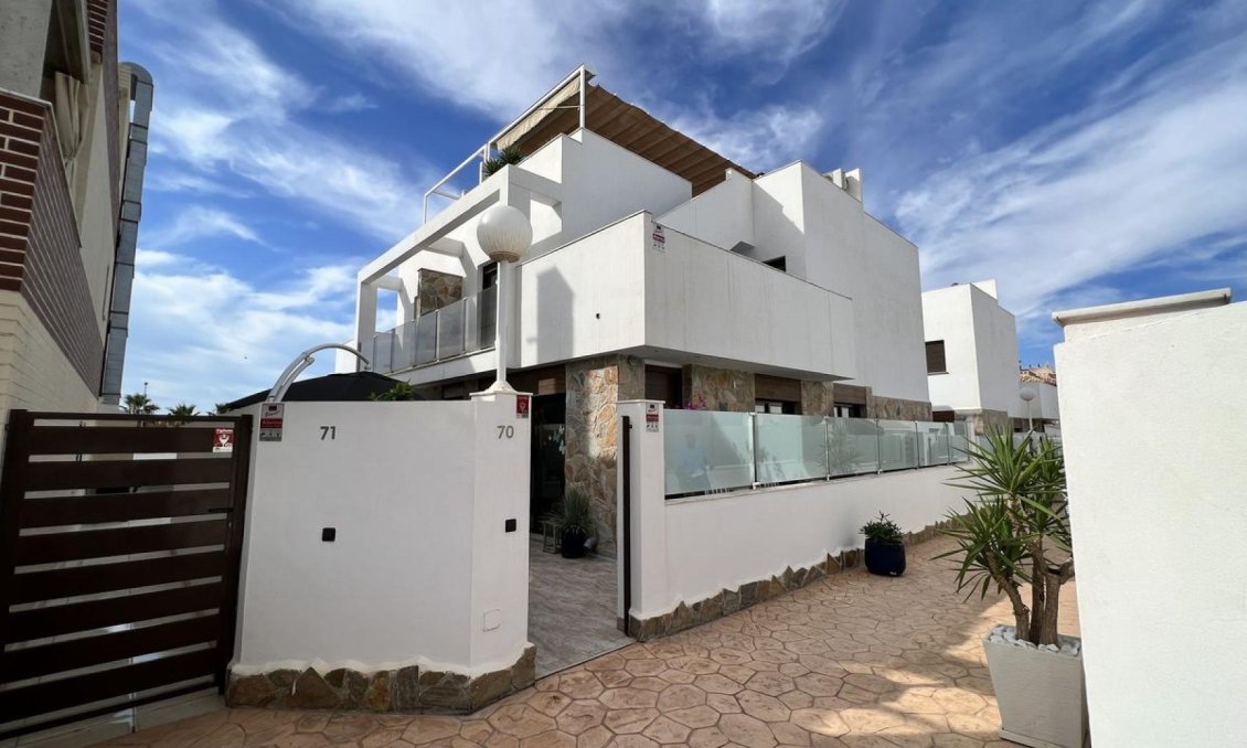 Resale - Town House -
Cabo Roig - Costa Blanca