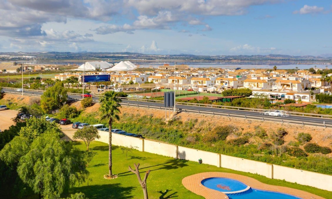 Segunda mano - Ático -
Torrevieja - Centro
