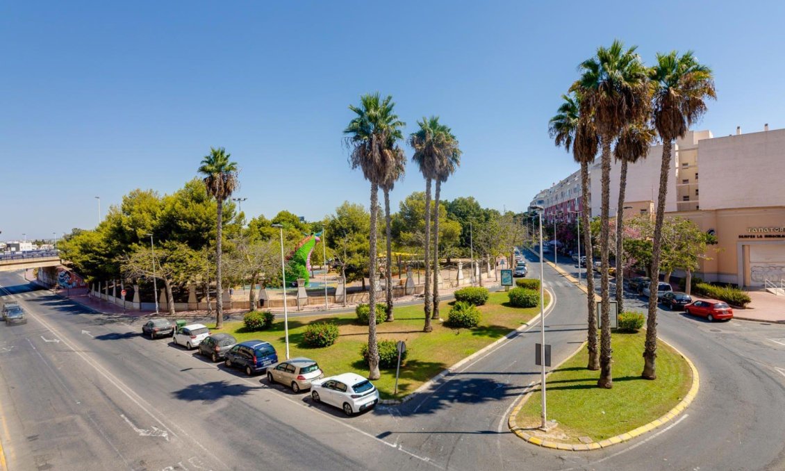 Segunda mano - Ático -
Torrevieja - Centro