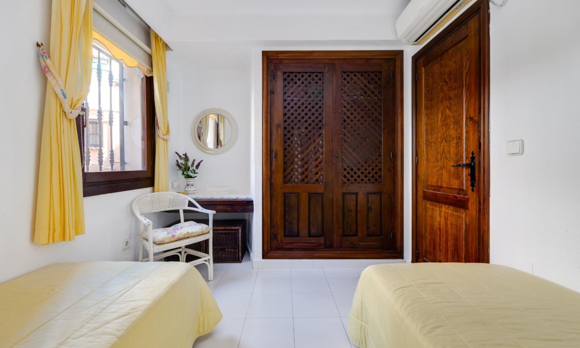 Segunda mano - Apartamento -
Torrevieja - Playa de los Locos