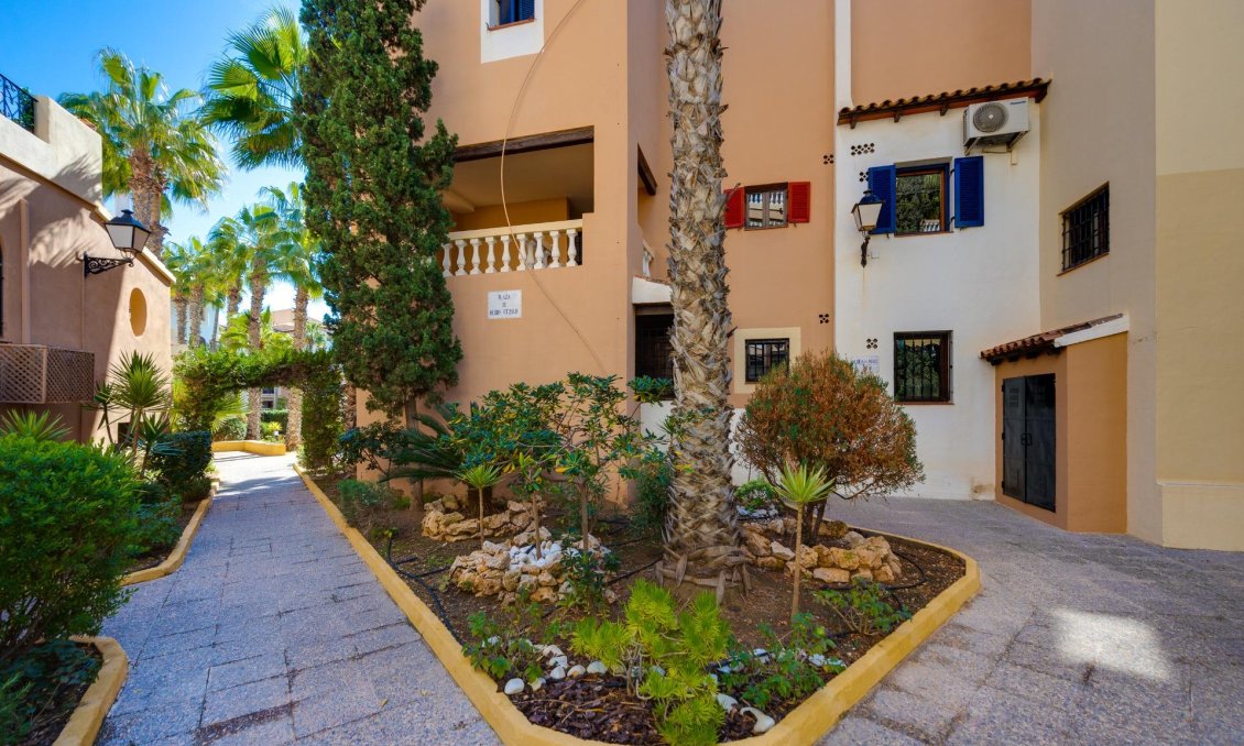 Segunda mano - Apartamento -
Torrevieja - Playa de los Locos