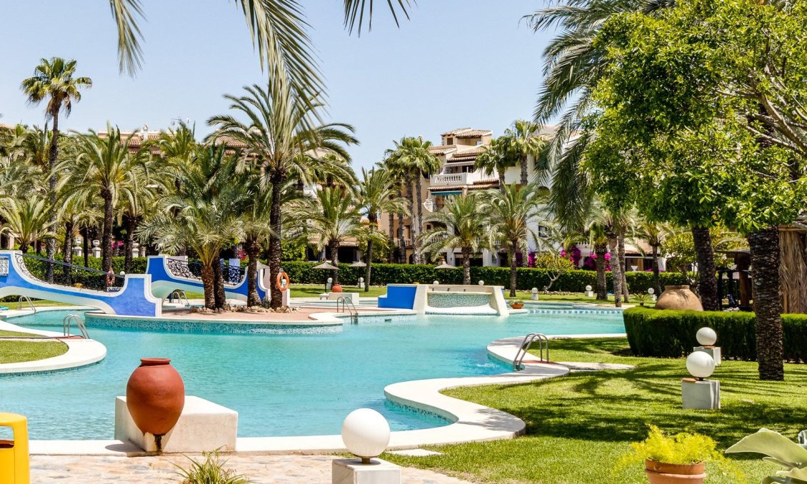 Segunda mano - Apartamento -
Torrevieja - Playa de los Locos