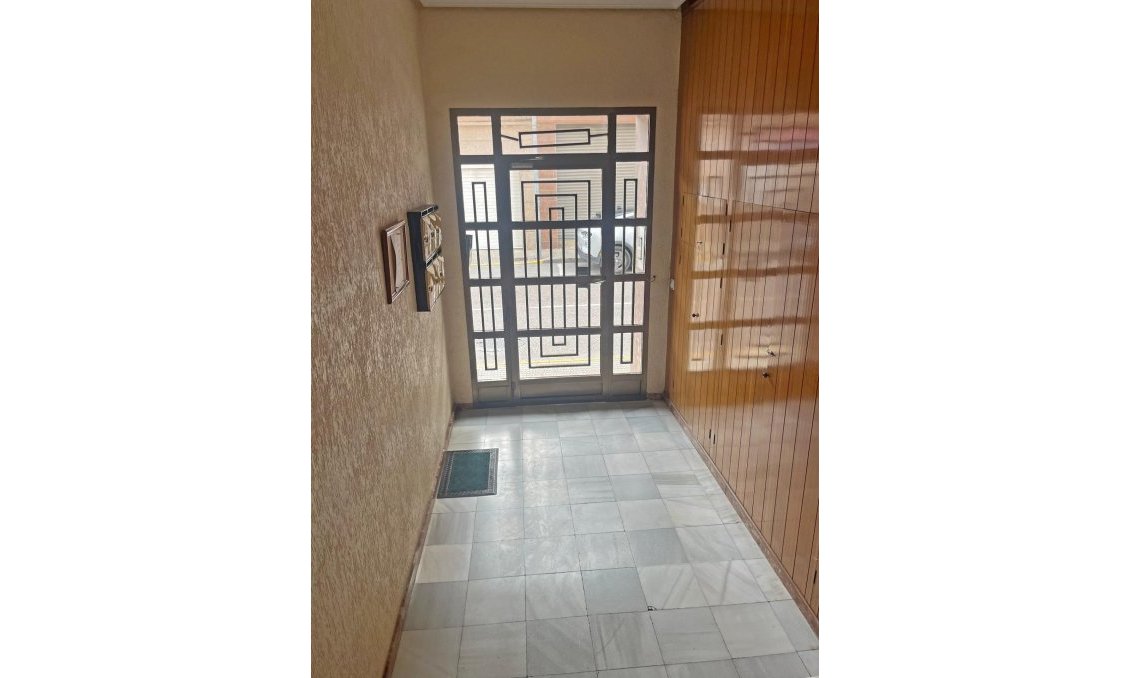 Resale - Apartment -
Formentera del Segura - Los Palacios