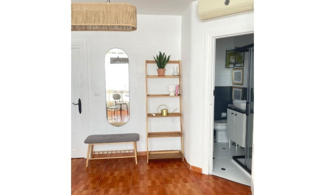 Segunda mano - Apartamento -
Orihuela - Inland