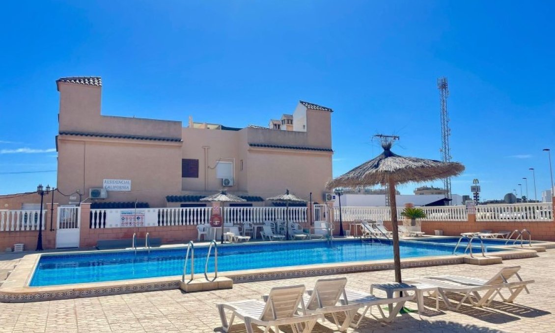 Segunda mano - Apartamento -
Orihuela - Inland