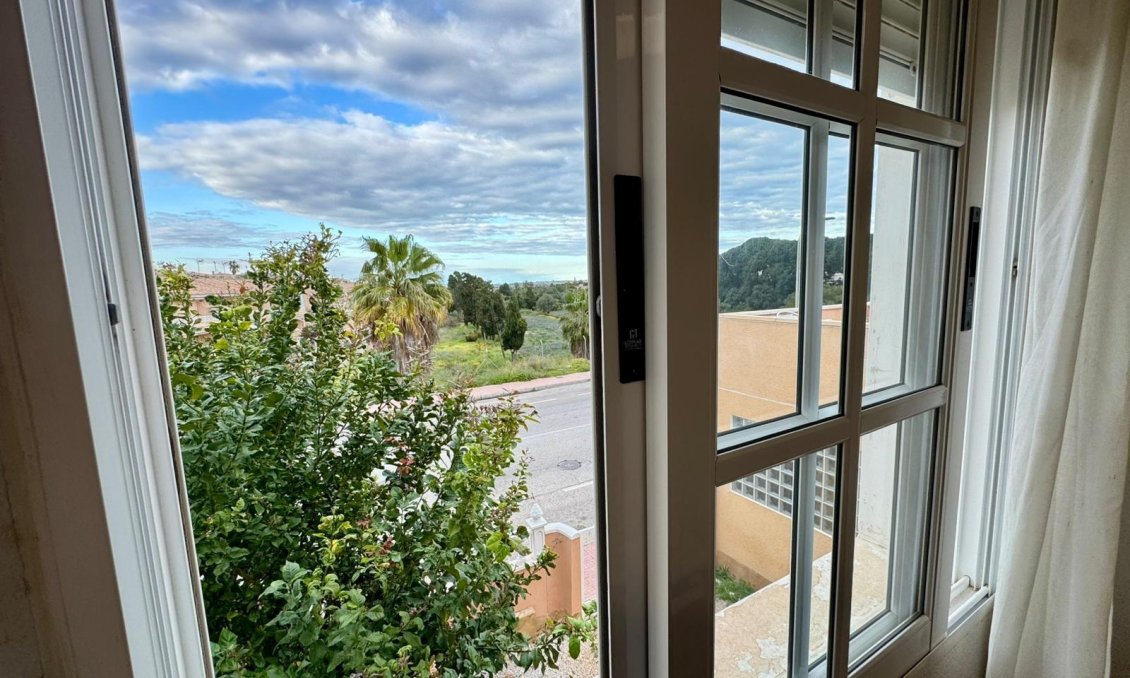 Segunda mano - Villa -
Torrevieja - Costa Blanca