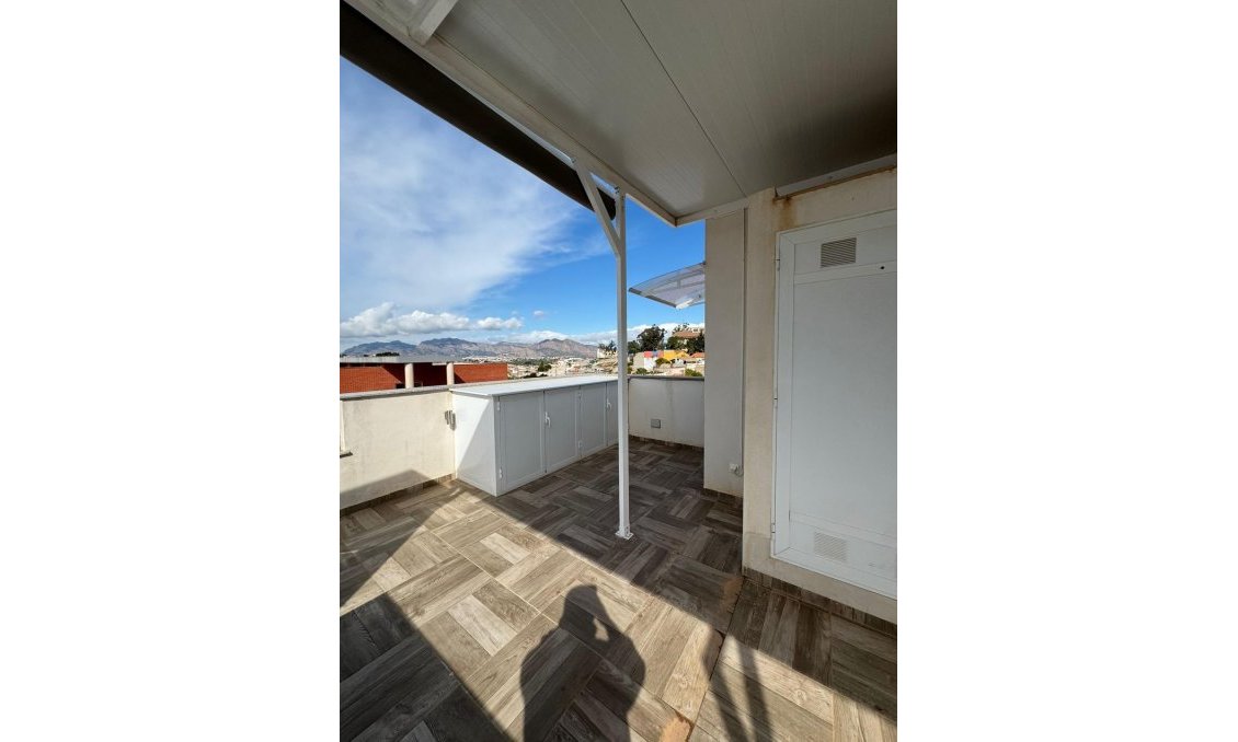 Segunda mano - Town House -
Bigastro - Comunidad Valenciana