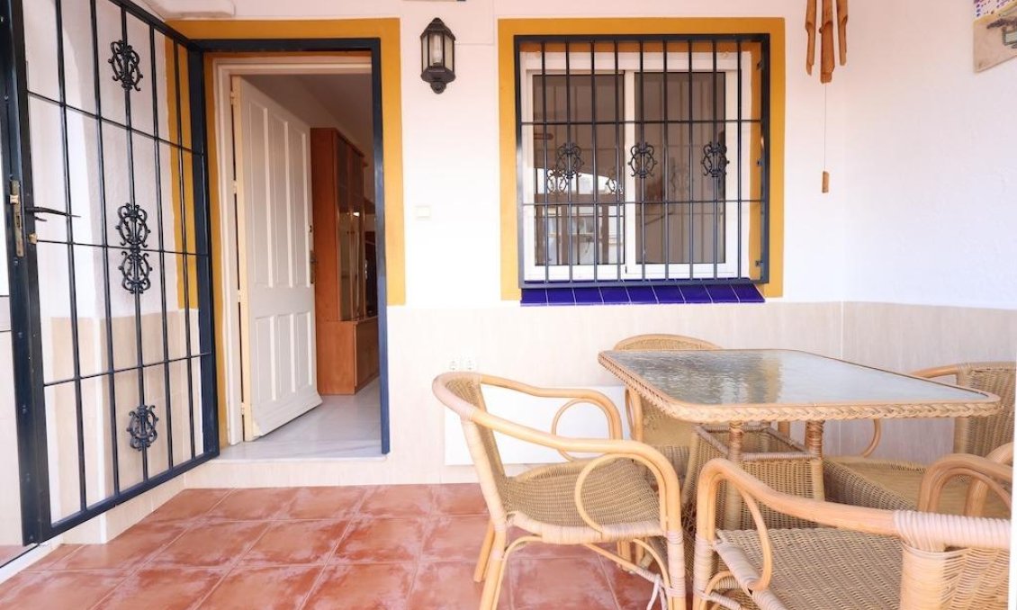 Segunda mano - Bungalow -
Torrevieja - Costa Blanca