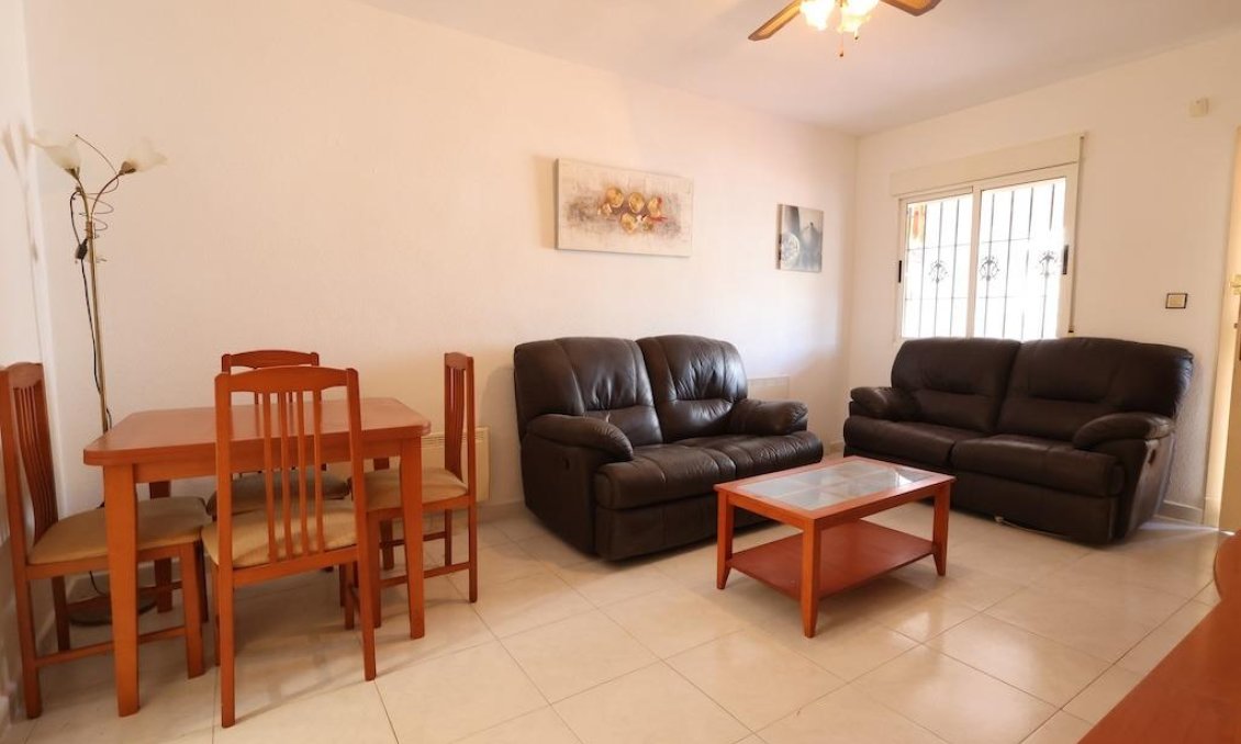 Segunda mano - Bungalow -
Torrevieja - Costa Blanca