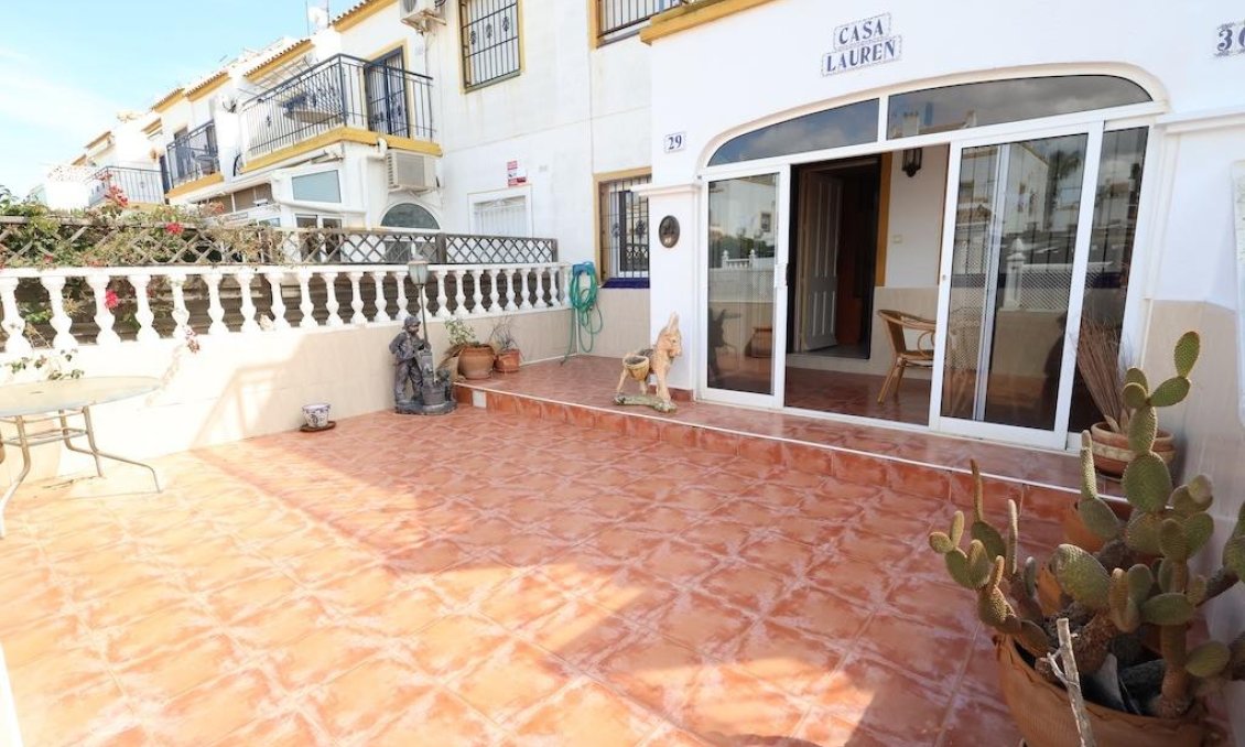 Segunda mano - Bungalow -
Torrevieja - Costa Blanca