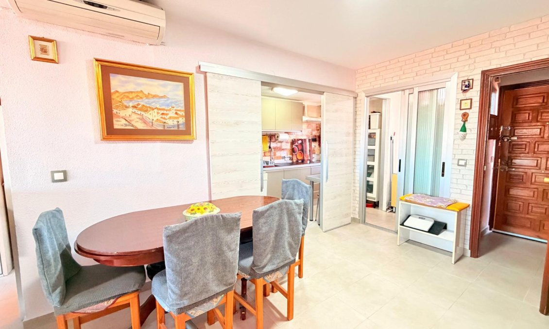 Használt Ingatlanok - Apartman -
Torrevieja - Playa De Los Naufragos