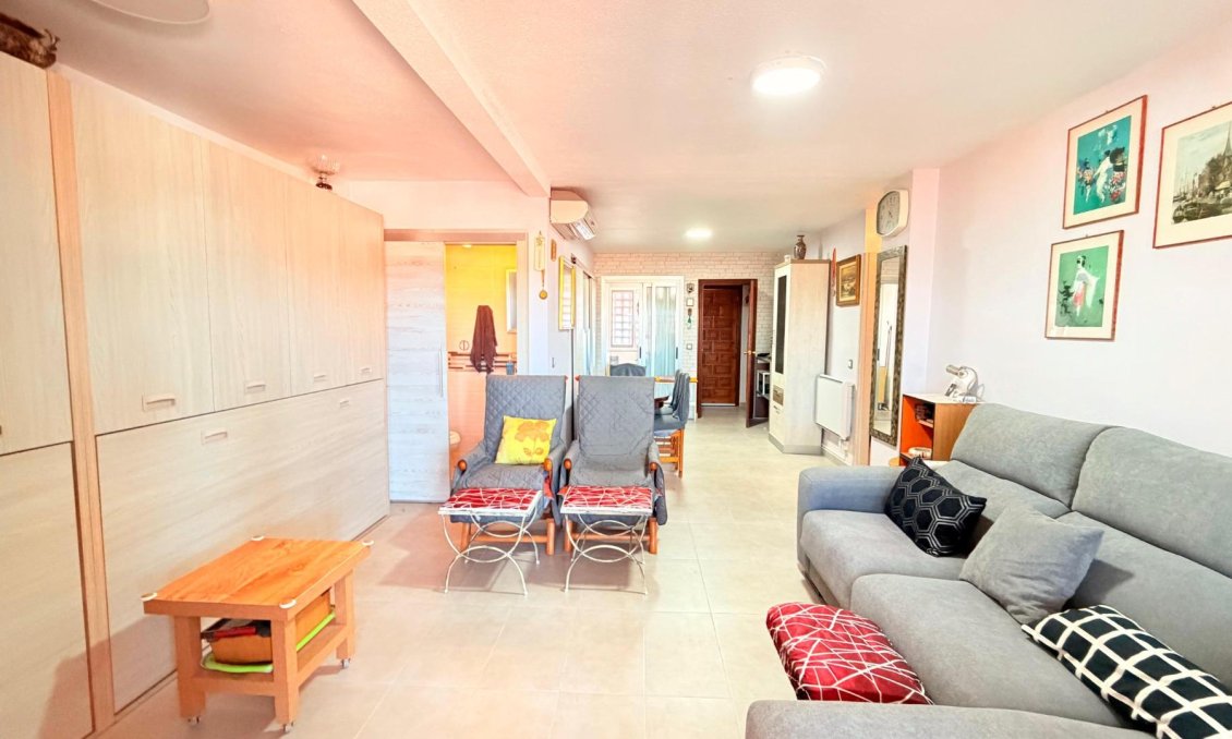 Használt Ingatlanok - Apartman -
Torrevieja - Playa De Los Naufragos