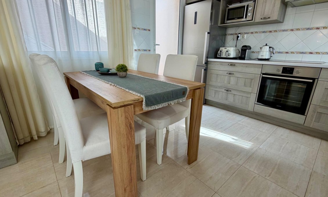 Segunda mano - Semi Detached -
Rojales - Pueblo