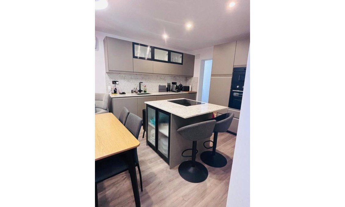 Resale - Town House -
San Miguel de Salinas - Inland