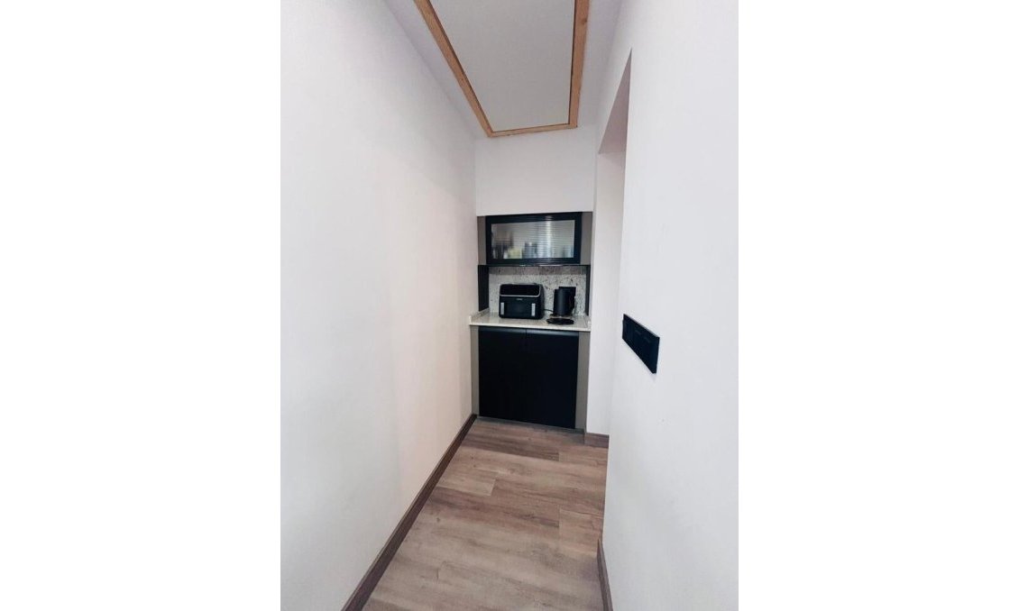 Resale - Town House -
San Miguel de Salinas - Inland