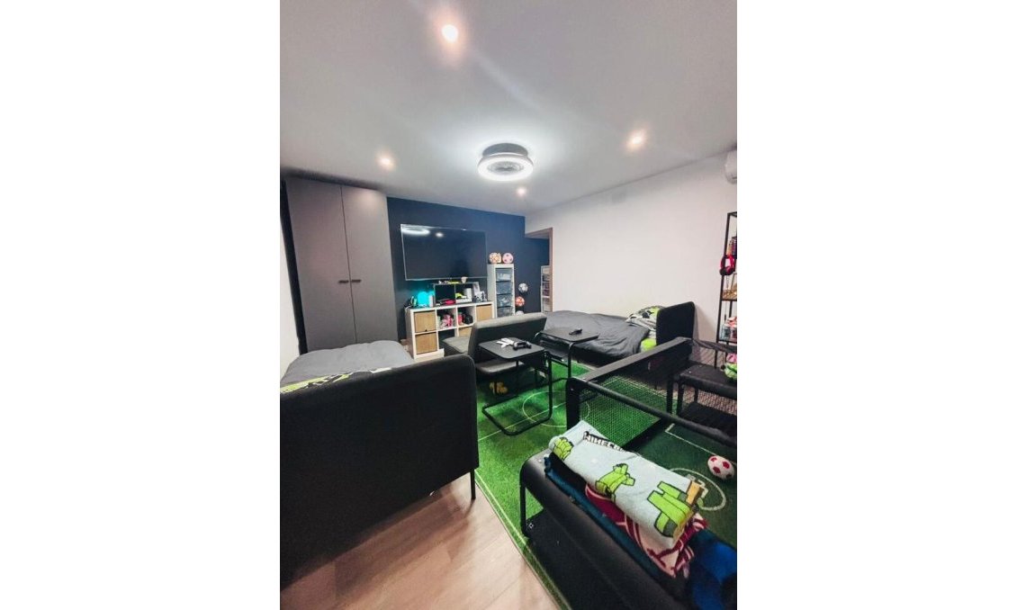 Resale - Town House -
San Miguel de Salinas - Inland