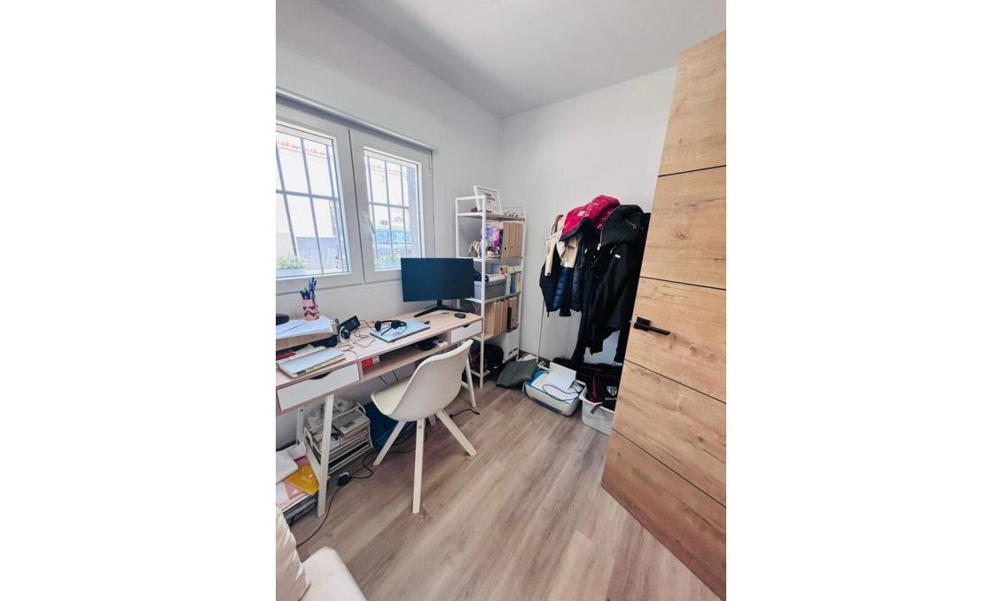 Resale - Town House -
San Miguel de Salinas - Inland