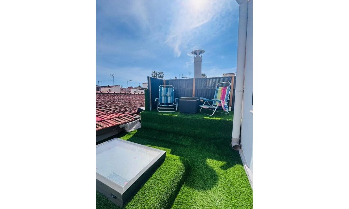 Resale - Town House -
San Miguel de Salinas - Inland