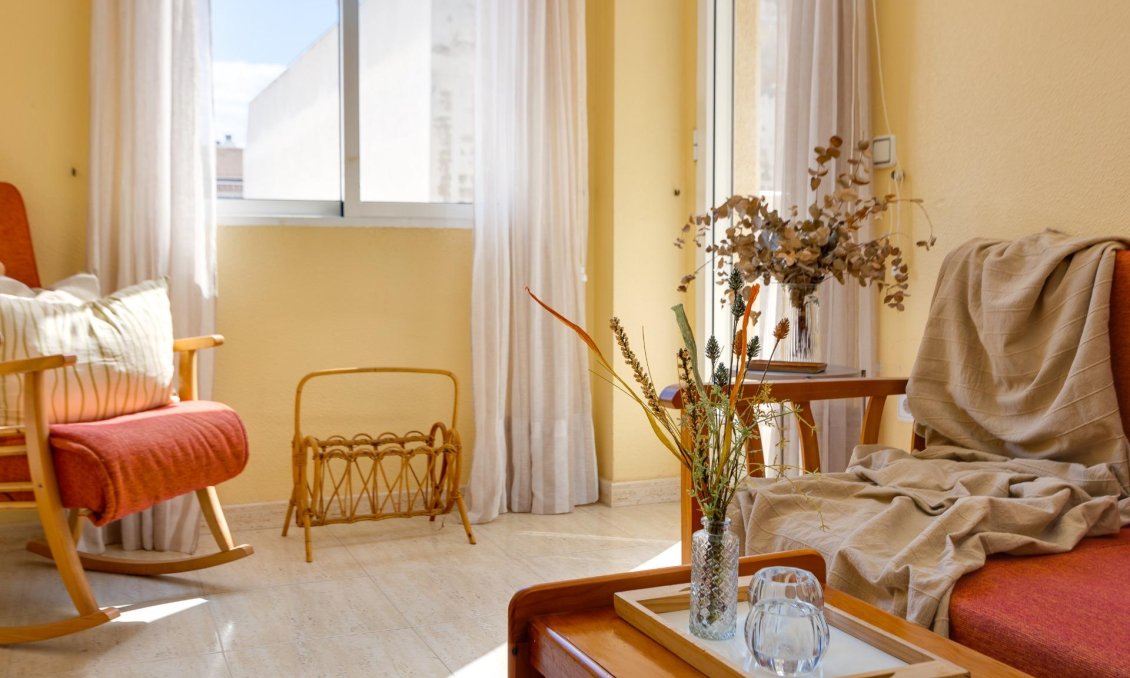 Segunda mano - Apartamento -
Torrevieja - Playa del Cura