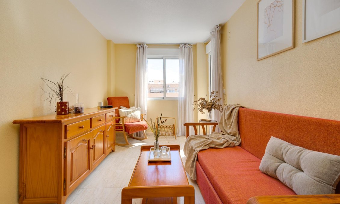 Segunda mano - Apartamento -
Torrevieja - Playa del Cura