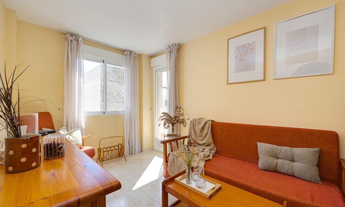 Segunda mano - Apartamento -
Torrevieja - Playa del Cura