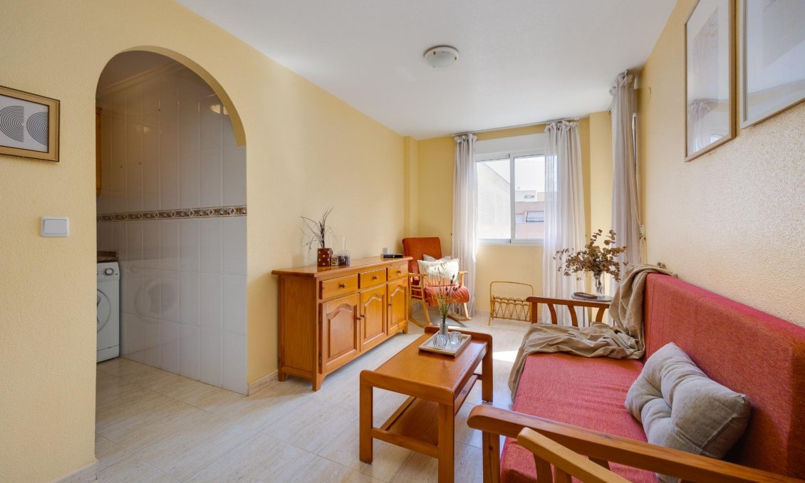 Segunda mano - Apartamento -
Torrevieja - Playa del Cura