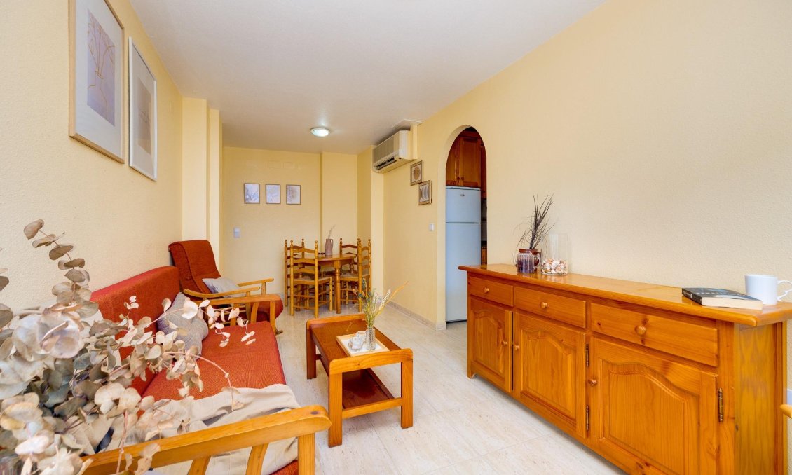 Segunda mano - Apartamento -
Torrevieja - Playa del Cura