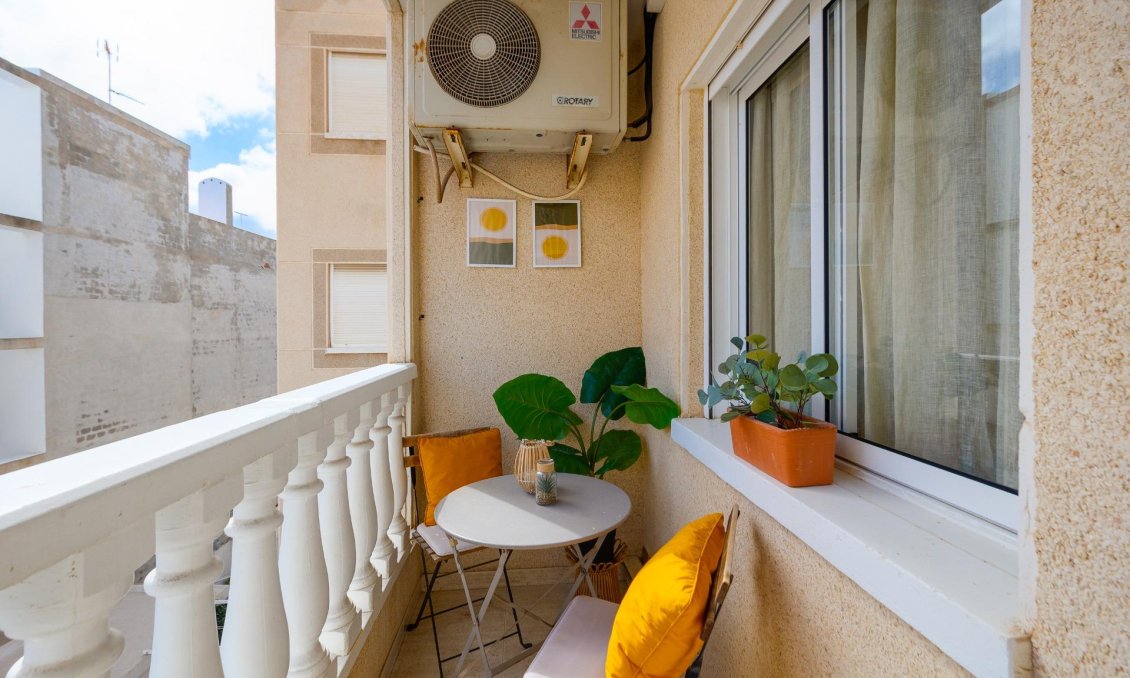 Segunda mano - Apartamento -
Torrevieja - Playa del Cura