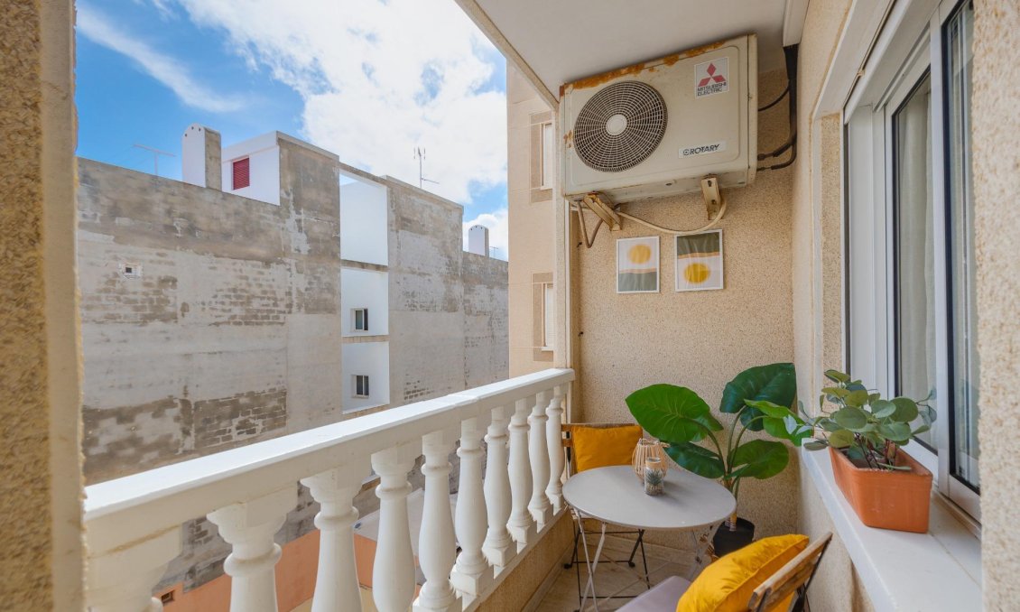 Segunda mano - Apartamento -
Torrevieja - Playa del Cura