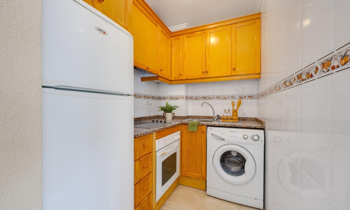 Segunda mano - Apartamento -
Torrevieja - Playa del Cura