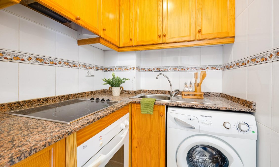 Segunda mano - Apartamento -
Torrevieja - Playa del Cura