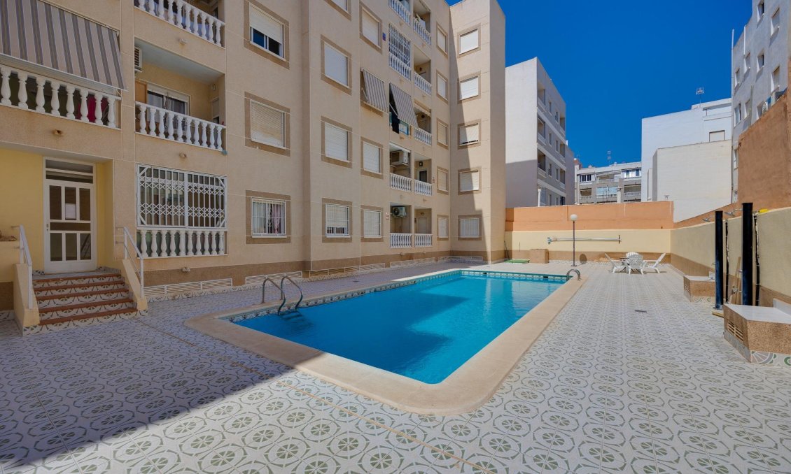 Segunda mano - Apartamento -
Torrevieja - Playa del Cura