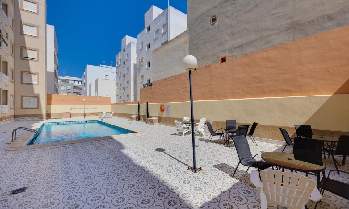 Segunda mano - Apartamento -
Torrevieja - Playa del Cura