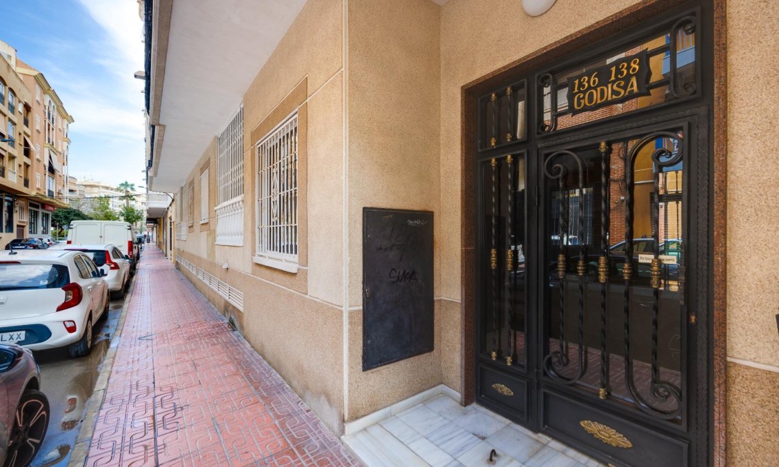 Segunda mano - Apartamento -
Torrevieja - Playa del Cura