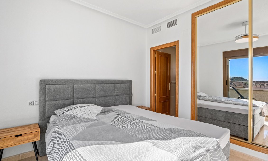 Resale - Town House -
San Miguel de Salinas - Inland