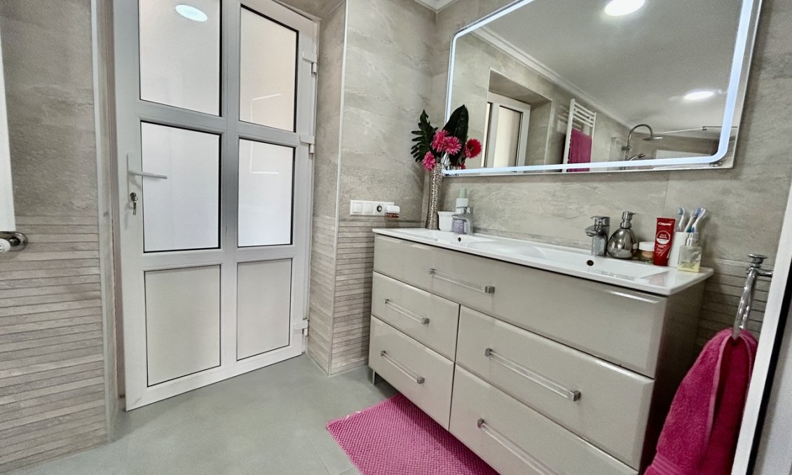 Segunda mano - Villa -
Cabo Roig - Costa Blanca