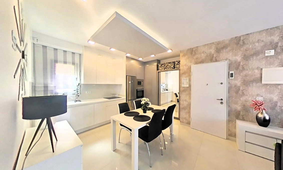 Resale - Apartment -
Pilar de la Horadada - La Torre De La Horadada