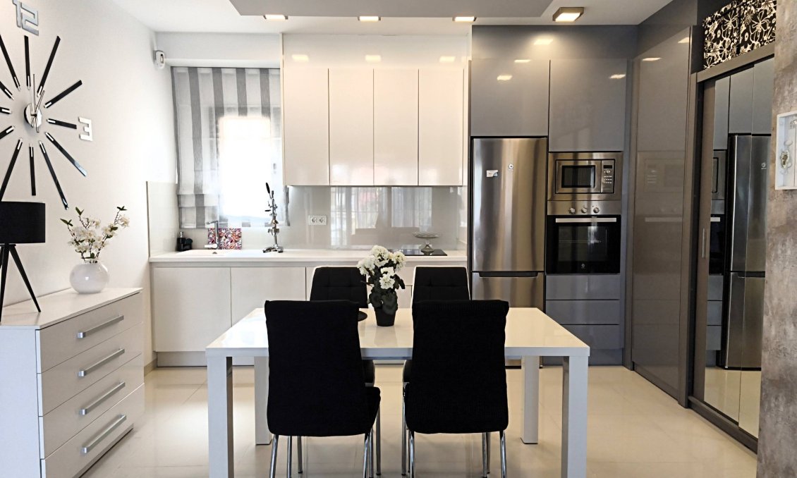 Resale - Apartment -
Pilar de la Horadada - La Torre De La Horadada