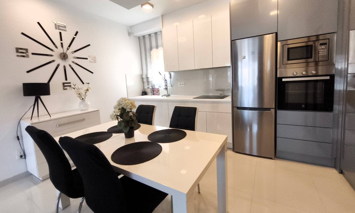 Resale - Apartment -
Pilar de la Horadada - La Torre De La Horadada