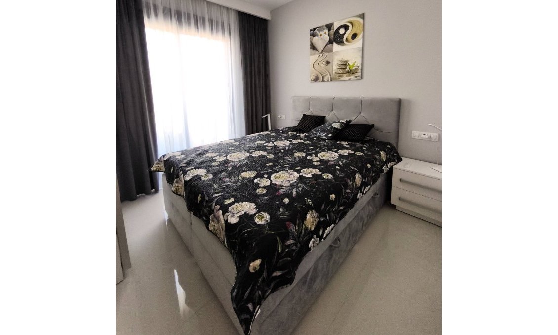 Resale - Apartment -
Pilar de la Horadada - La Torre De La Horadada