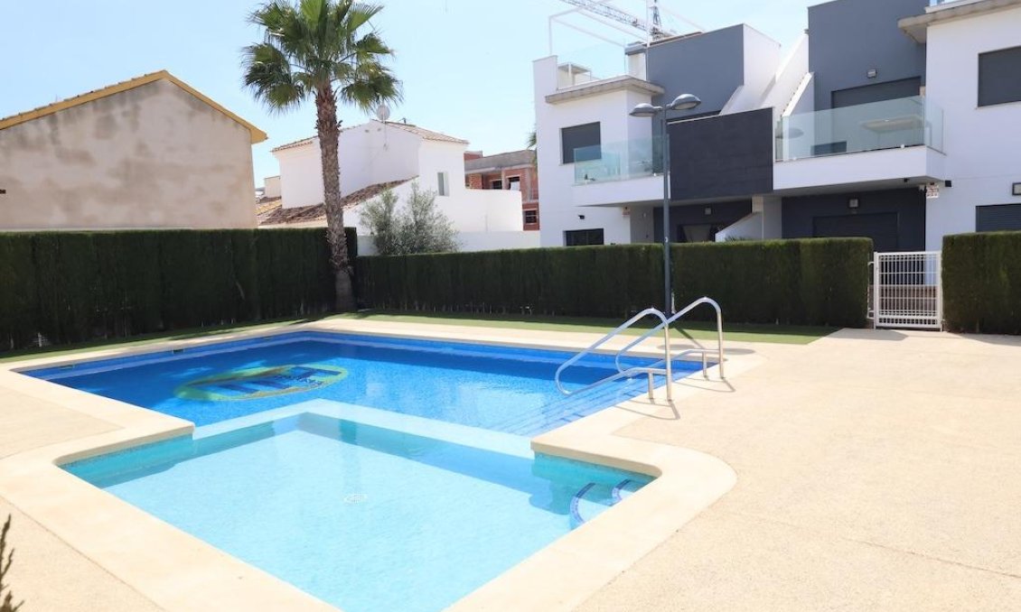 Segunda mano - Bungalow -
Pilar de la Horadada - Costa Blanca