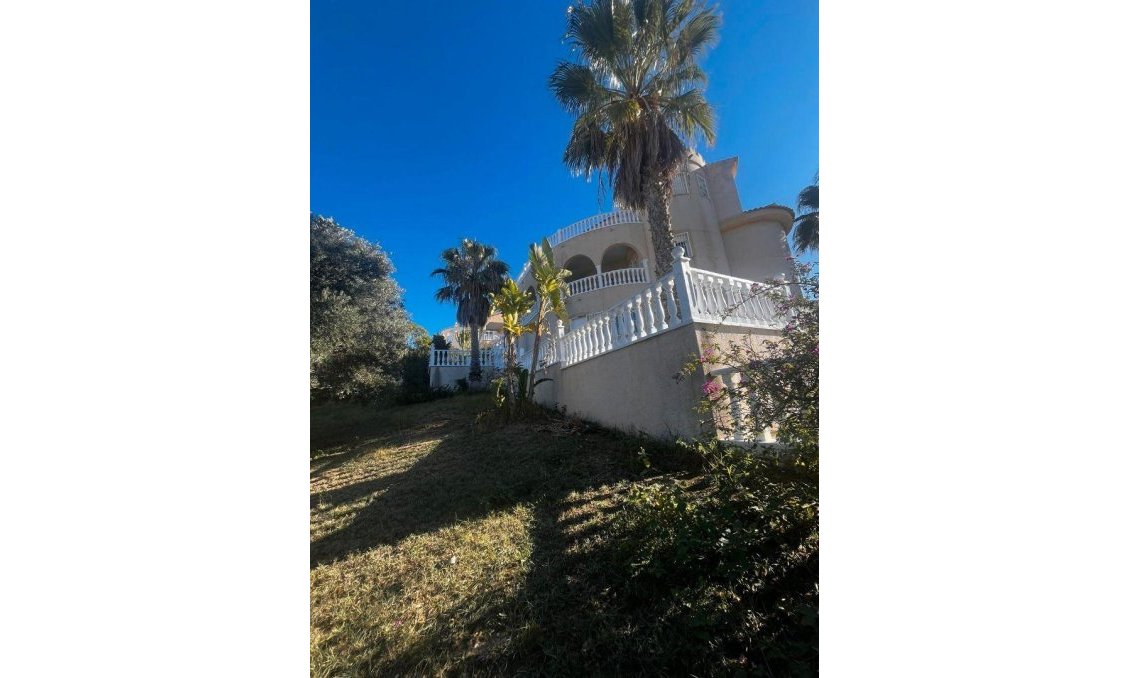 Segunda mano - Villa -
Rojales - La Marquesa