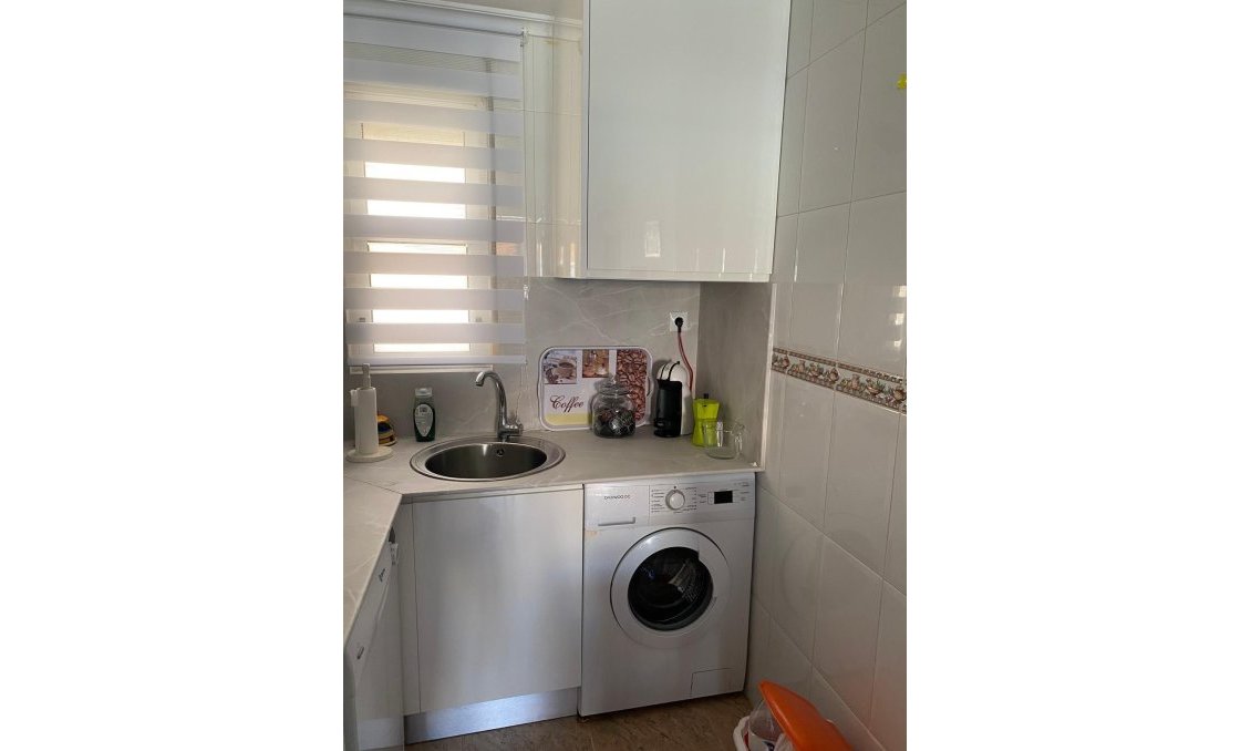 Resale - Penthouse -
Torrevieja - Estacion De Autobuses