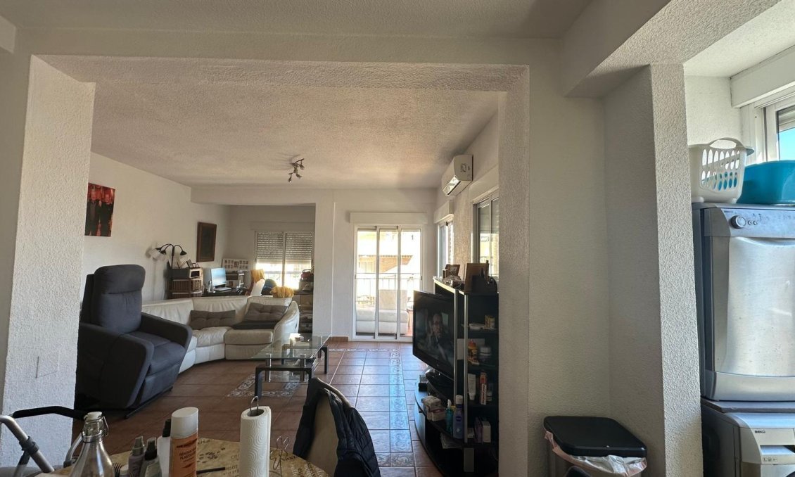 Wiederverkauf - Wohnung -
Torrevieja - Estacion De Autobuses