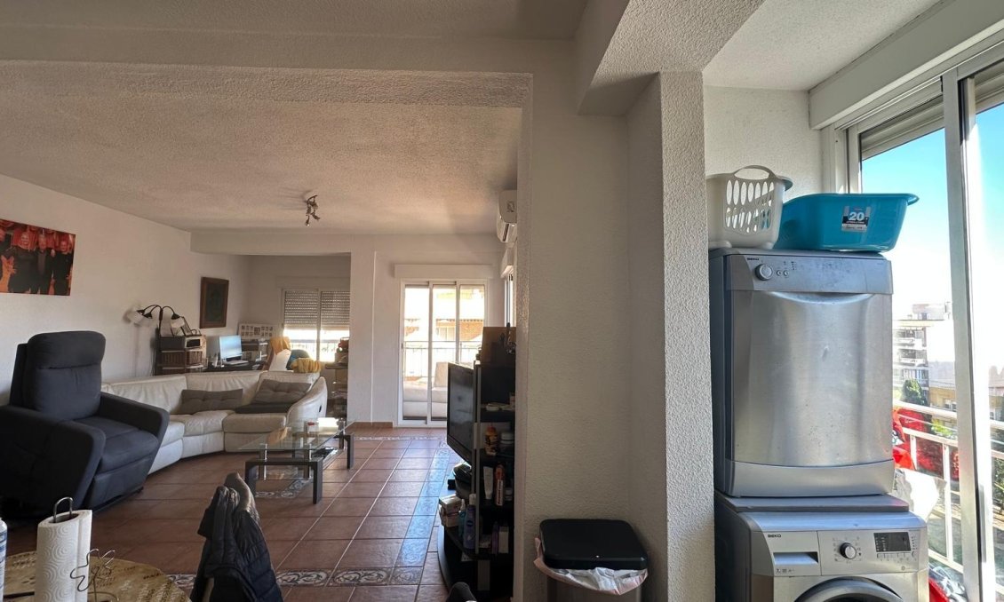 Wiederverkauf - Wohnung -
Torrevieja - Estacion De Autobuses