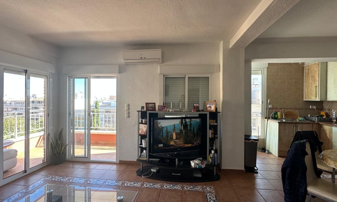 Wiederverkauf - Wohnung -
Torrevieja - Estacion De Autobuses