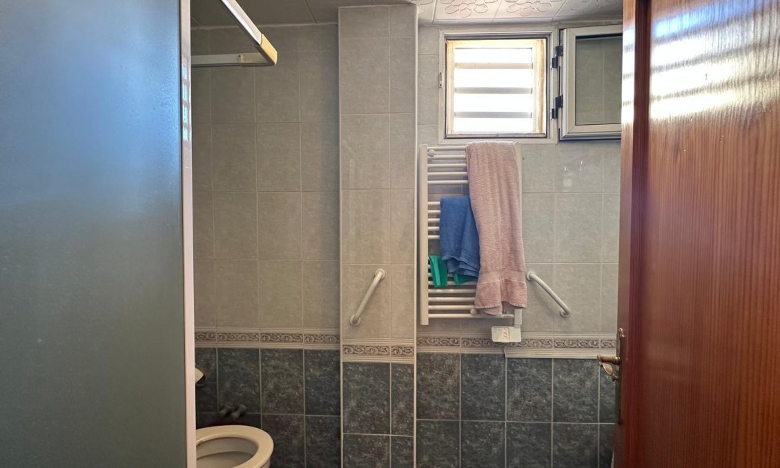 Wiederverkauf - Wohnung -
Torrevieja - Estacion De Autobuses